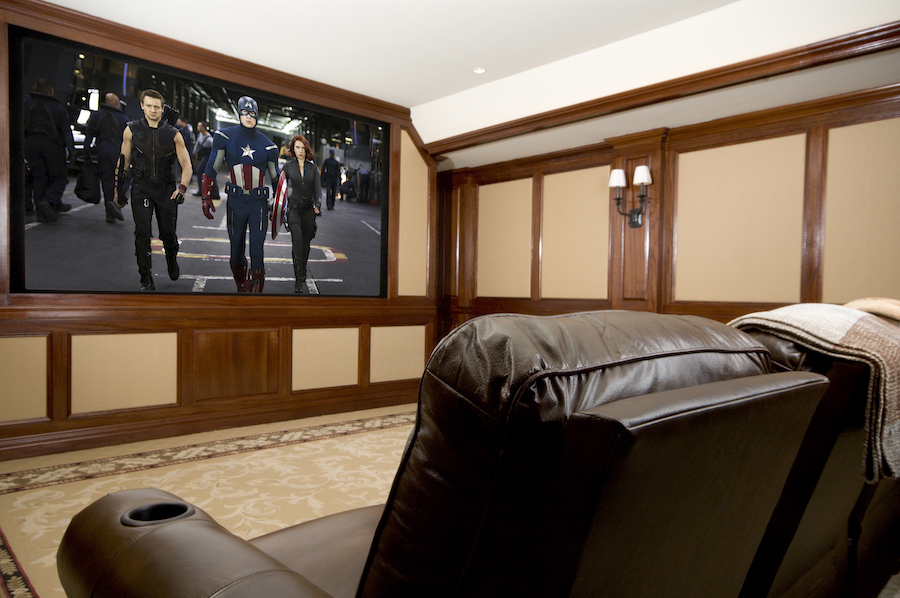 5 Reasons to Work With an AV Company For Your Home Theater