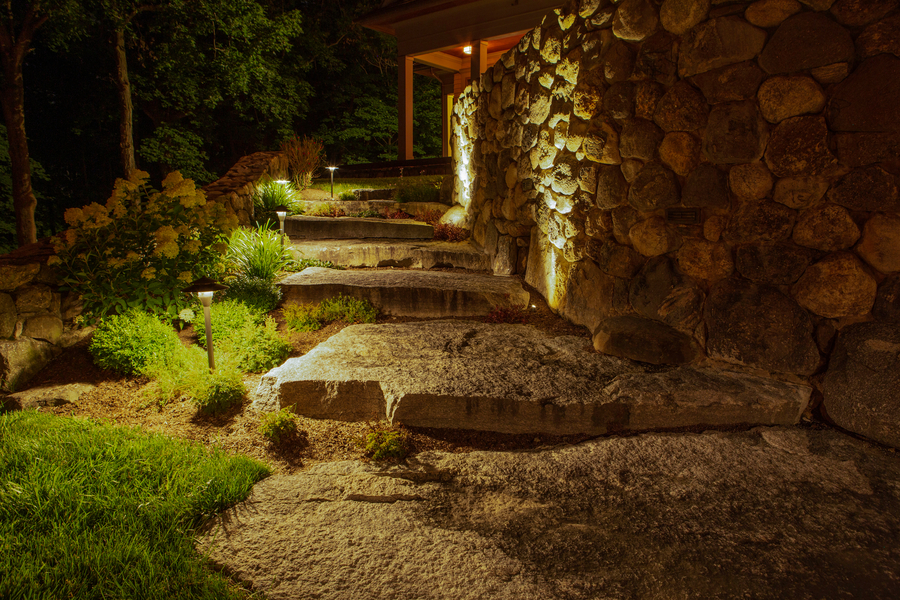 SHINE A SMART LIGHT IN EVERY CORNER OUTSIDE!